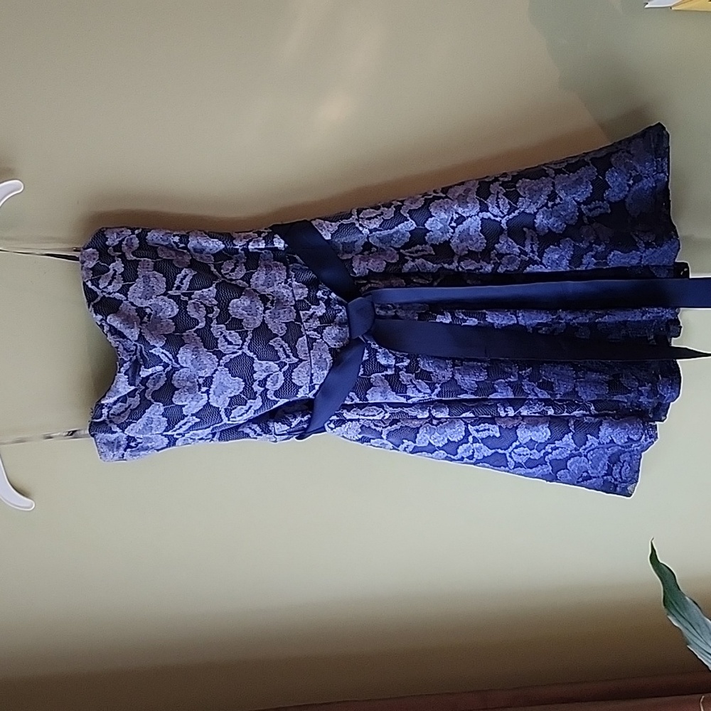 Girls sz Medium dress